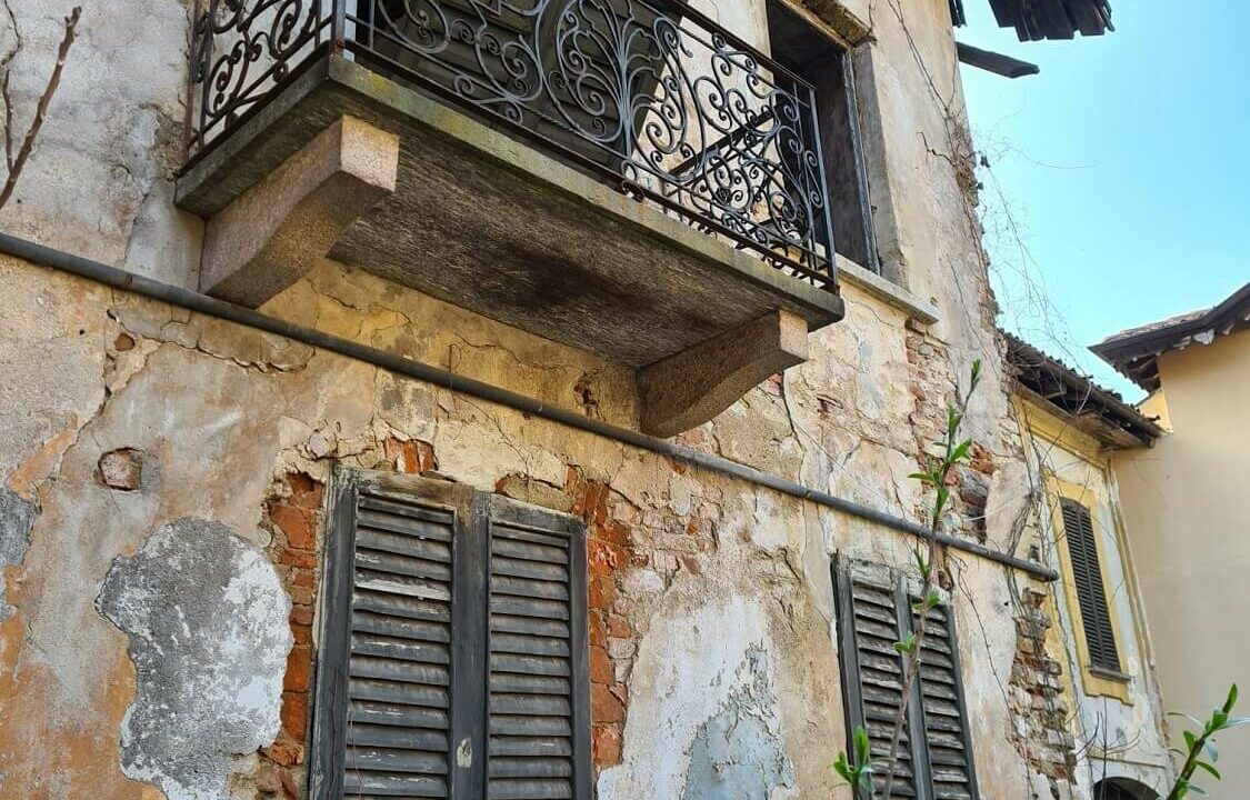 villa-depoca-castiglione-olona-da-ristrutturare (10)